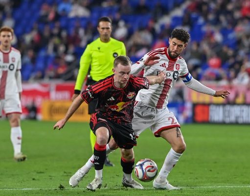 Toronto derrotó de visita al New York Red Bull