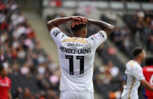 Méndez-Laing se queda sin equipo en Inglaterra