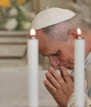 Papa León XIV se someterá a cirugía para extirpar un nódulo pulmonar